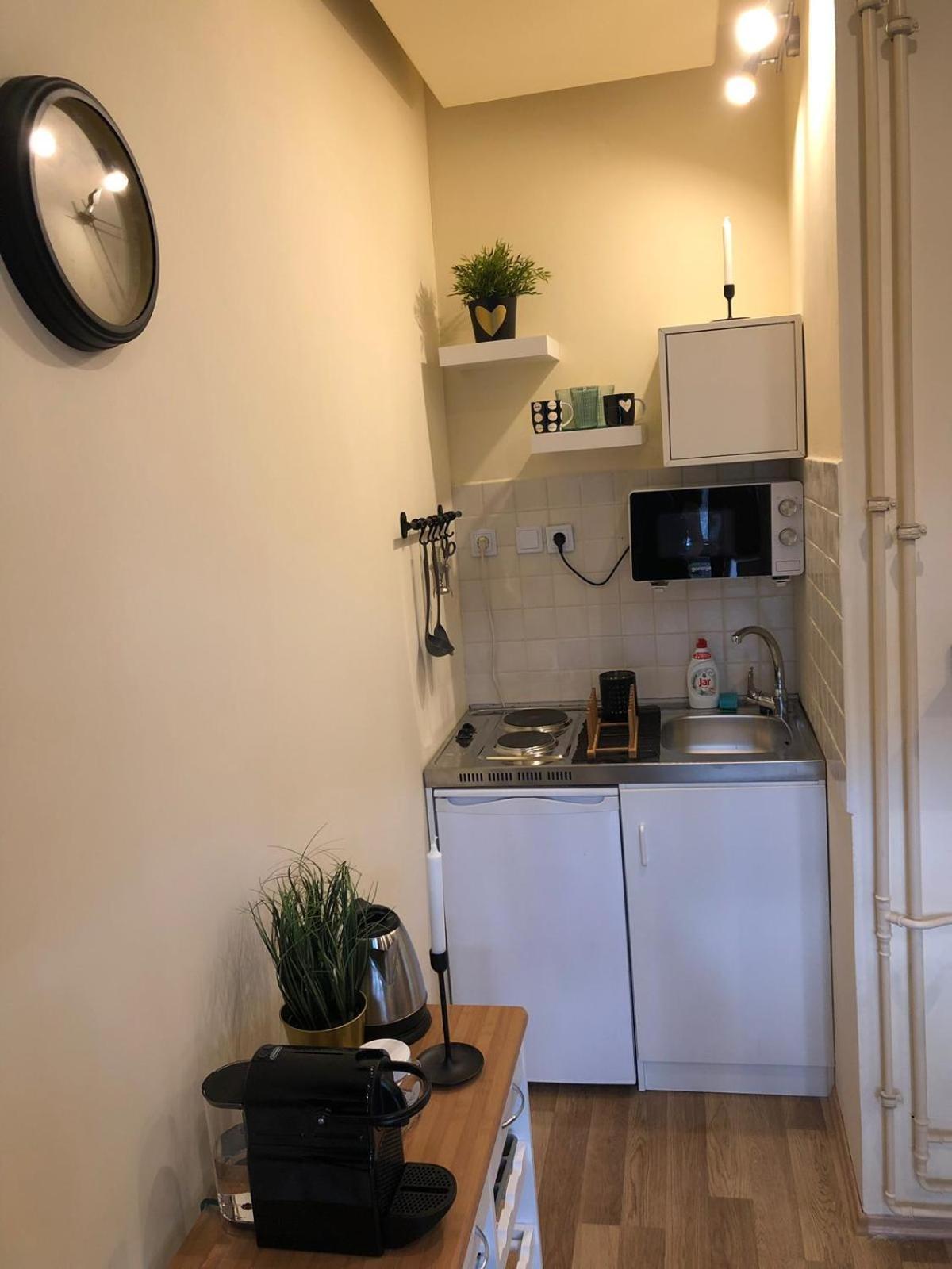 Black & White Apartments • Black Eger Extérieur photo