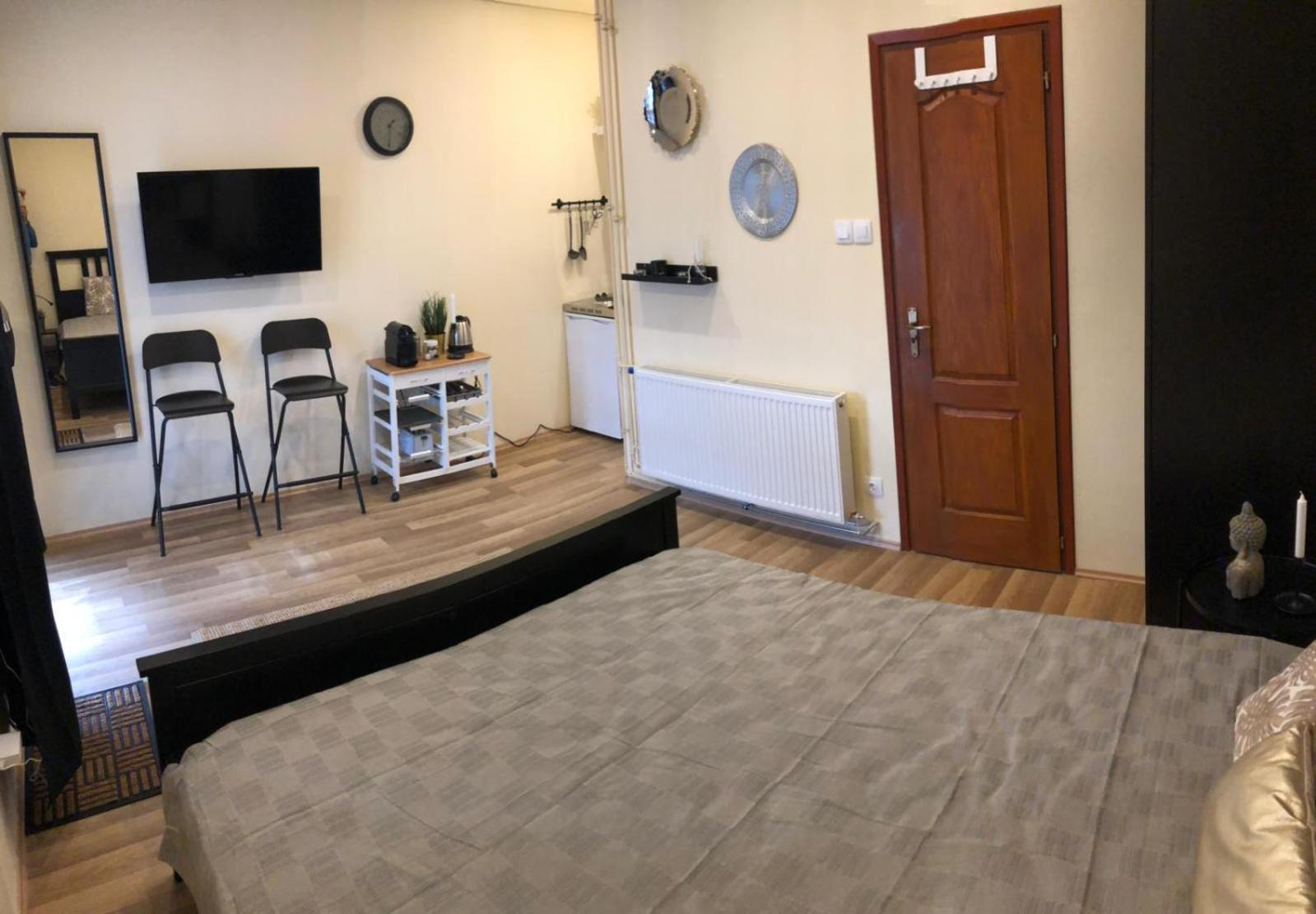 Black & White Apartments • Black Eger Extérieur photo